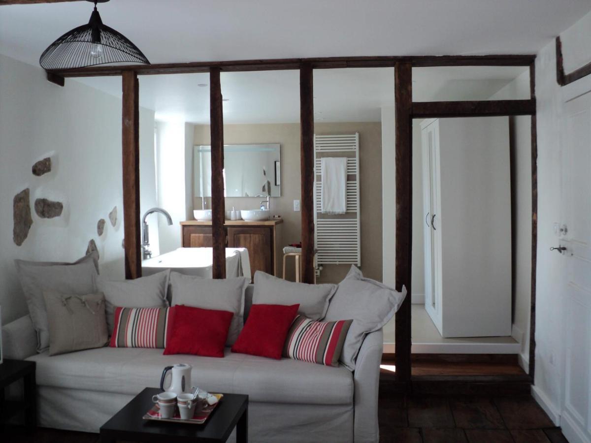 Chalbonia Bed & Breakfast Louhossoa Exterior photo